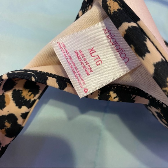 leopard animal print bikini top EUC - Picture 2 of 4